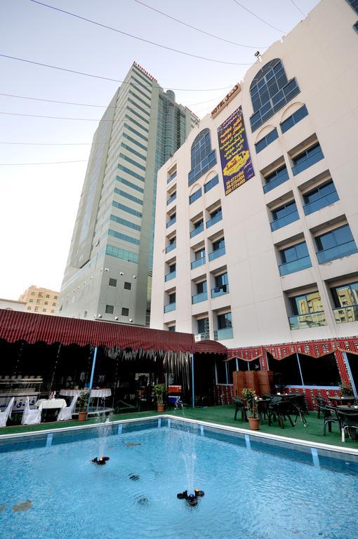 Отель Al Bustan Flats Шарджа Экстерьер фото