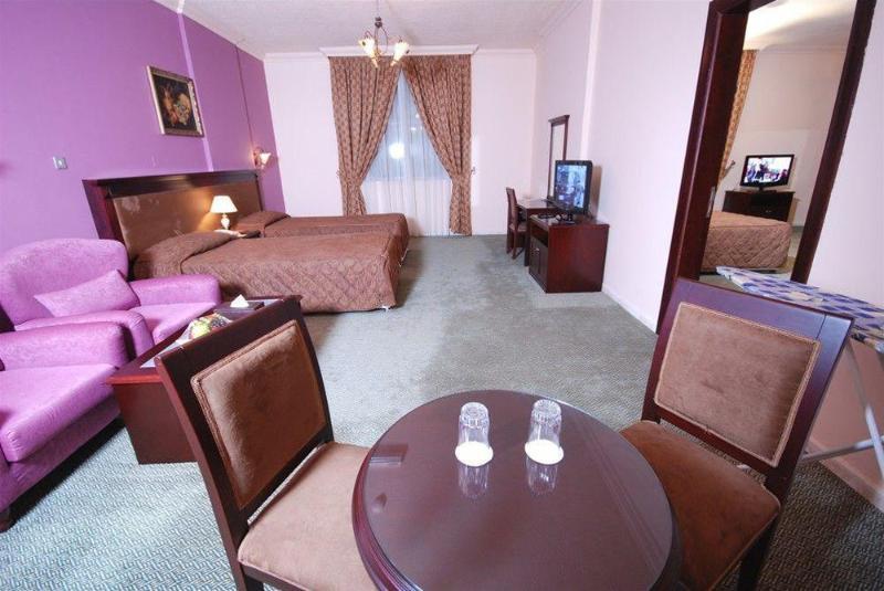 Отель Al Bustan Flats Шарджа Экстерьер фото